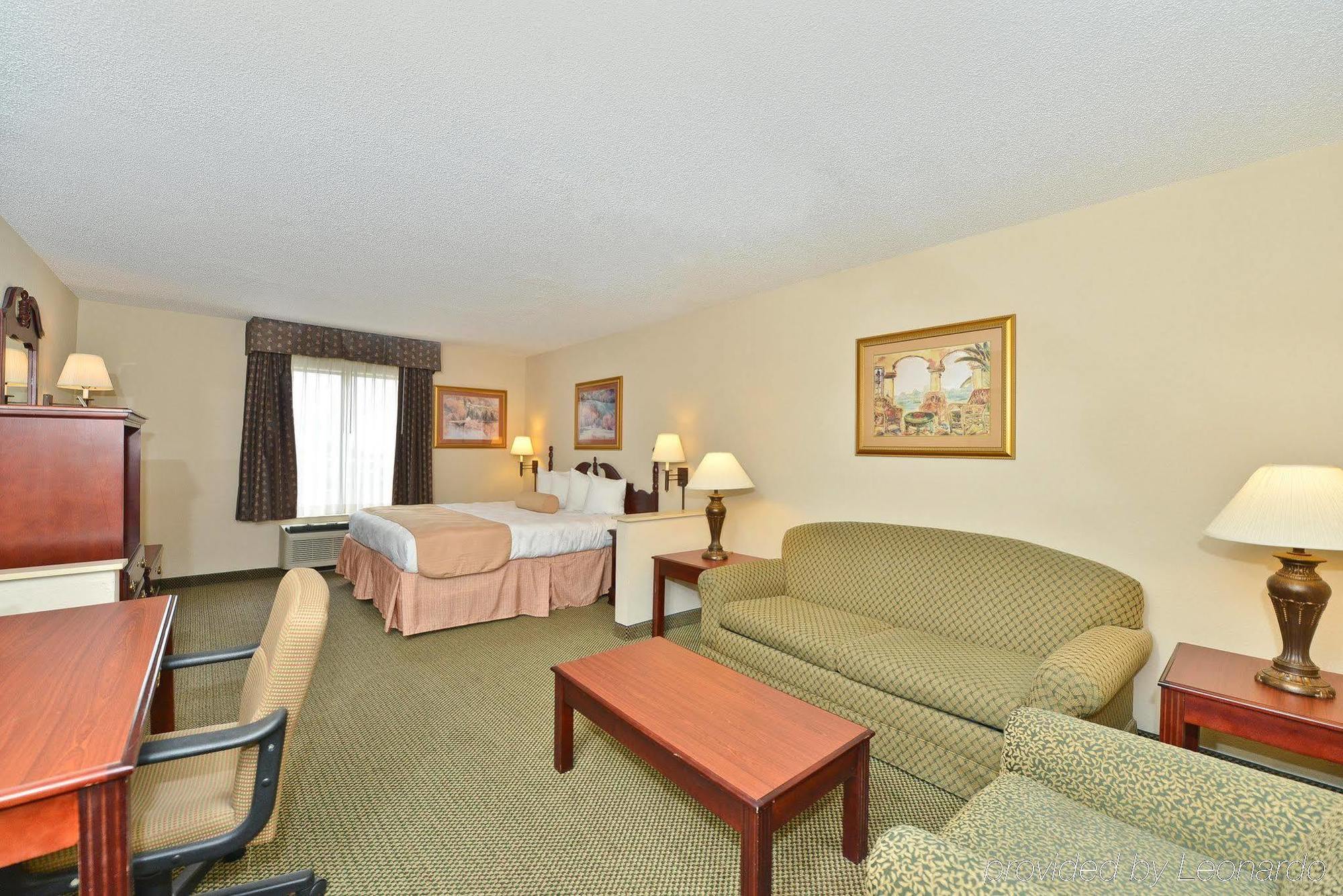 Holiday Inn Express & Suites Evansville North By Ihg Warrenton Exteriér fotografie